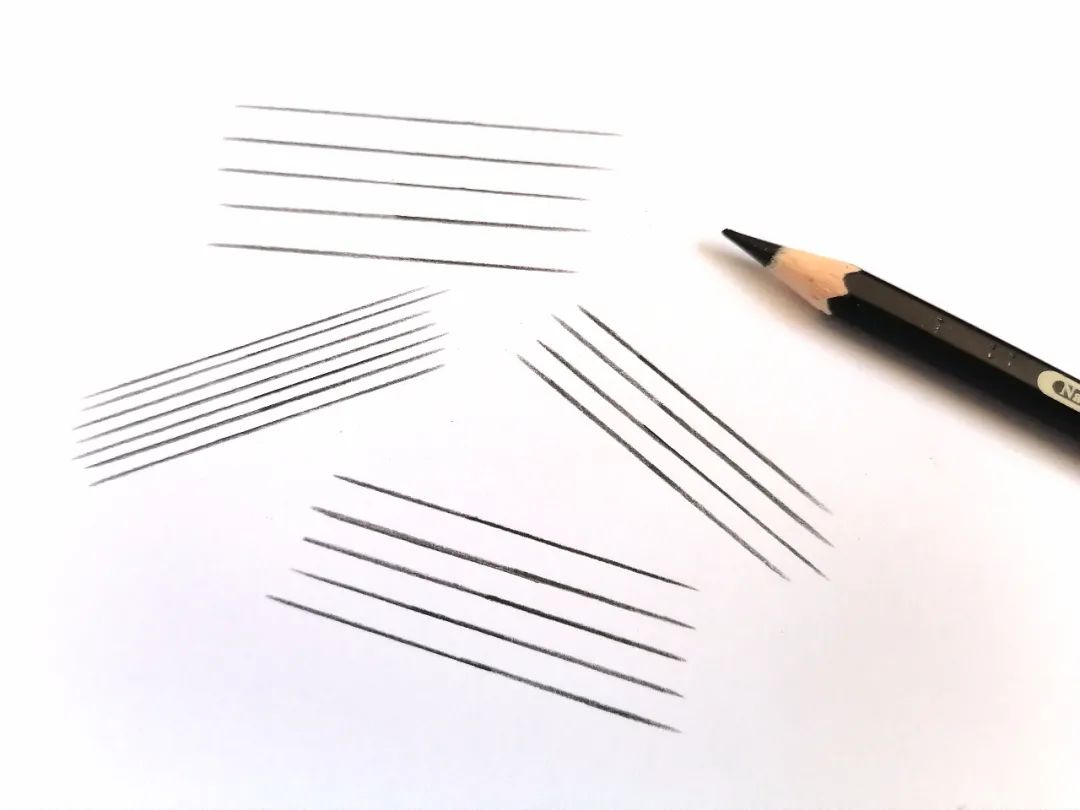 【手绘教程】工业设计手绘中的排线表现技法